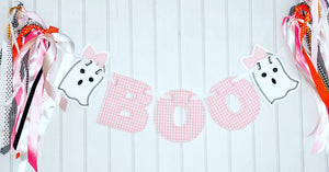 Pink BOO banner with girl ghosts